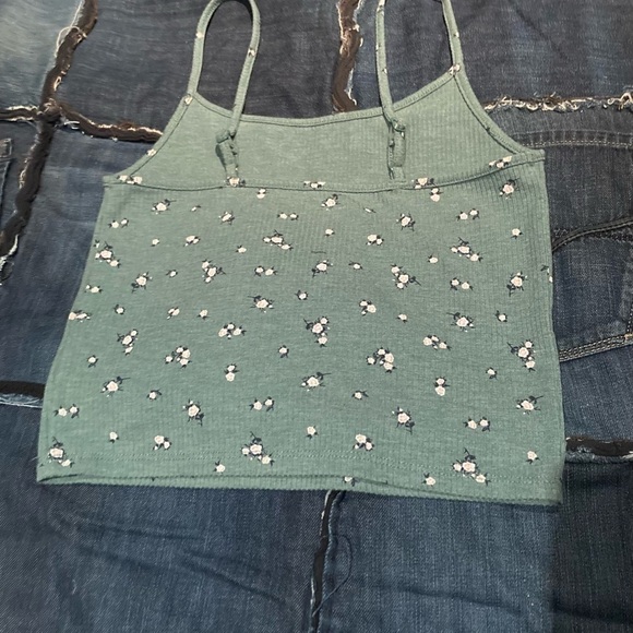 AMERICAN Eagle - Woman’s Crop Top - NWOT - Picture 2 of 5